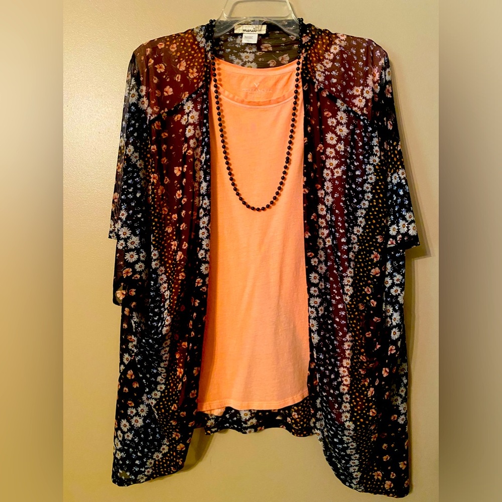 Marci cardigan L 92% polyester8%spandex American Eagle top L included like new